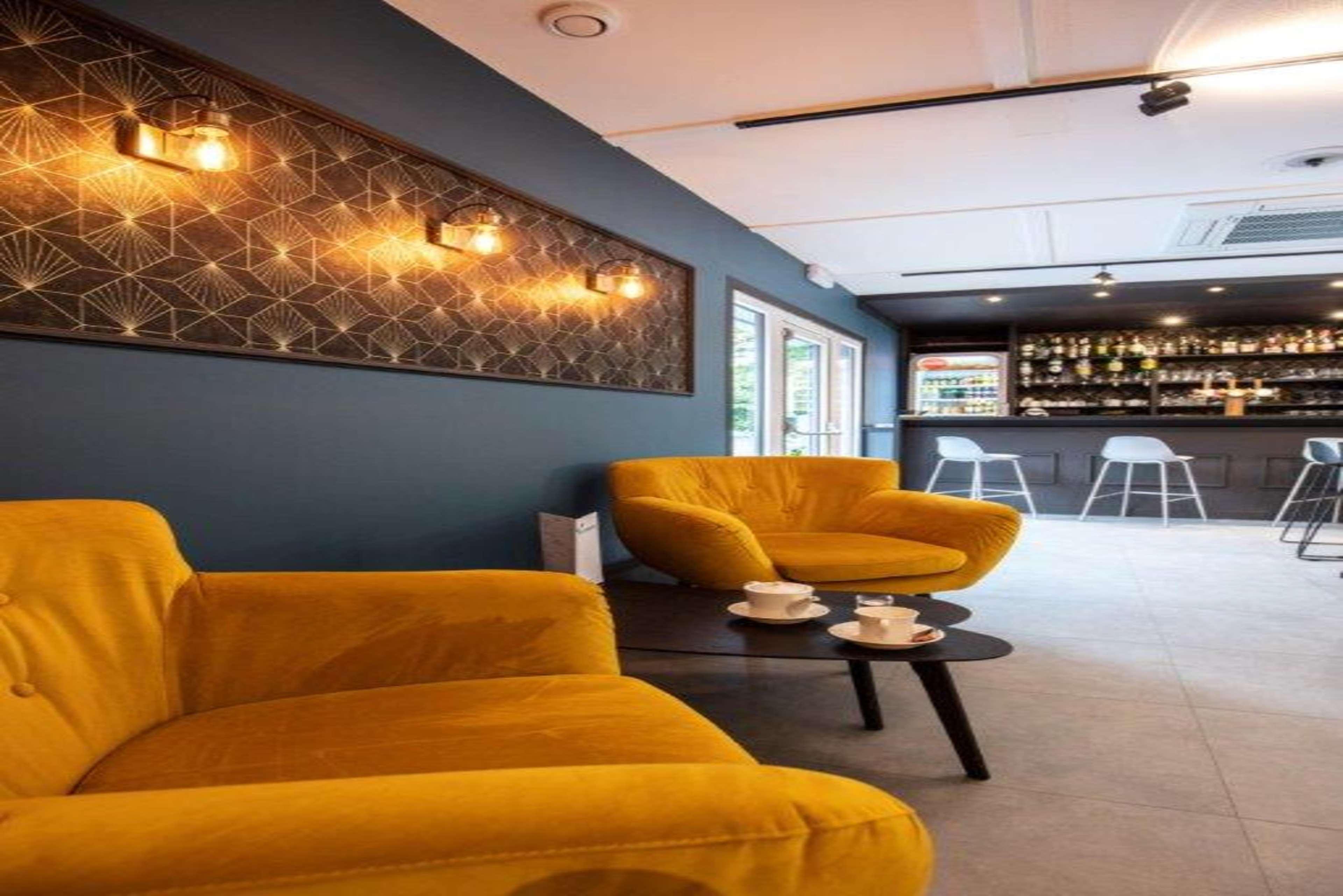 Hotel Campanile & Restaurant / 3*